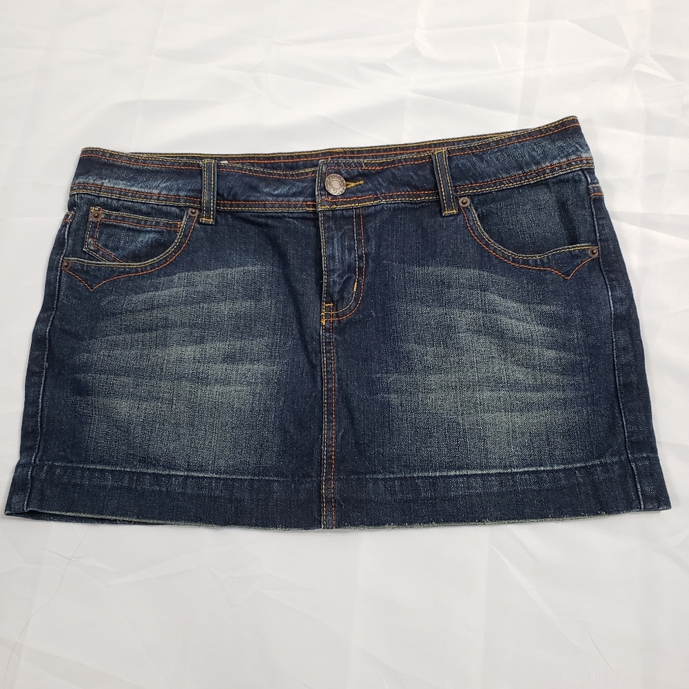 Y2K Vintage! Denim mini skirt.
